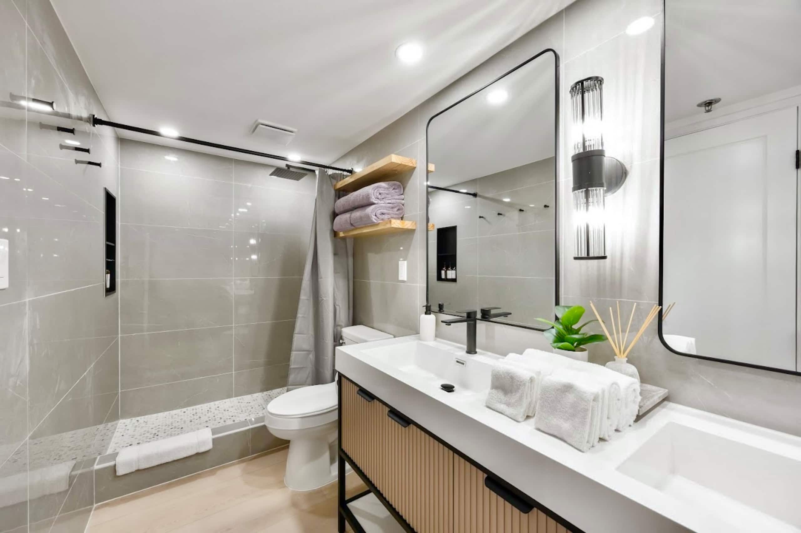 15F-Beautiful Escape-1BR Condo-w/Parking|Pool|Gym - Image 40