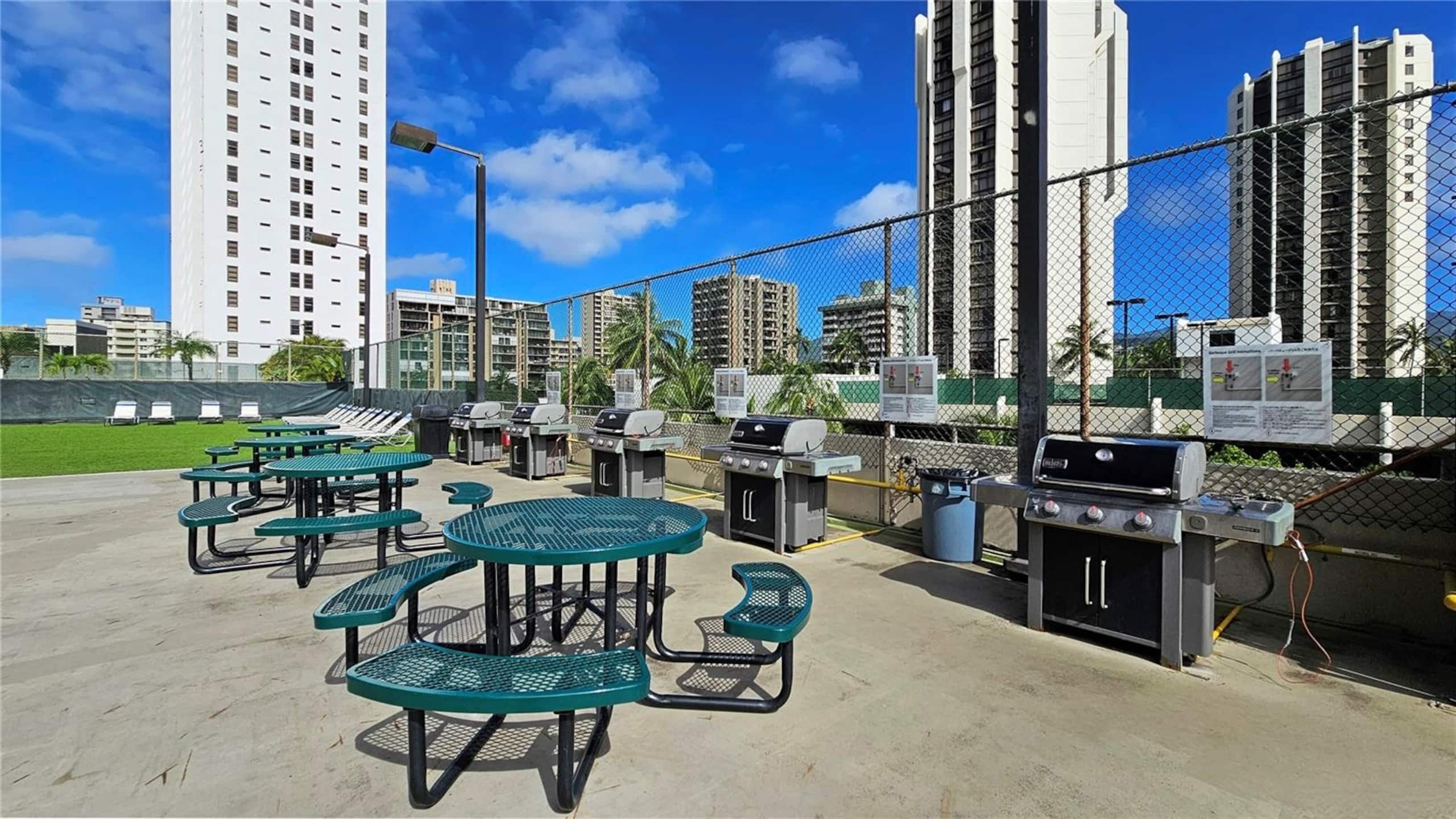 15F-Beautiful Escape-1BR Condo-w/Parking|Pool|Gym - Image 75