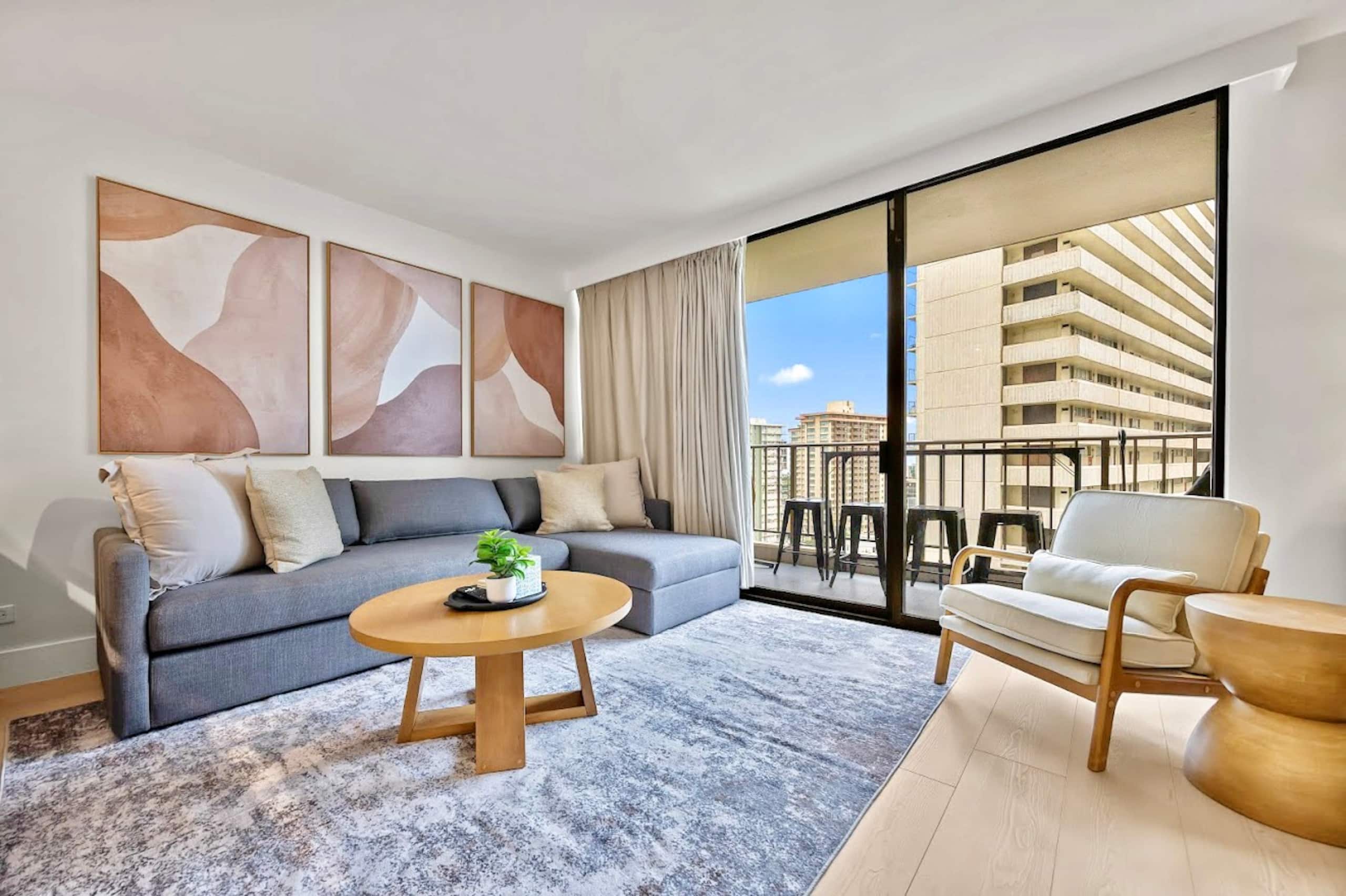 15F-Beautiful Escape-1BR Condo-w/Parking|Pool|Gym - Image 3