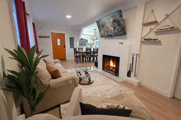 Barn Apartment W/ Hot Tub & Sauna • Near Airport - 시택