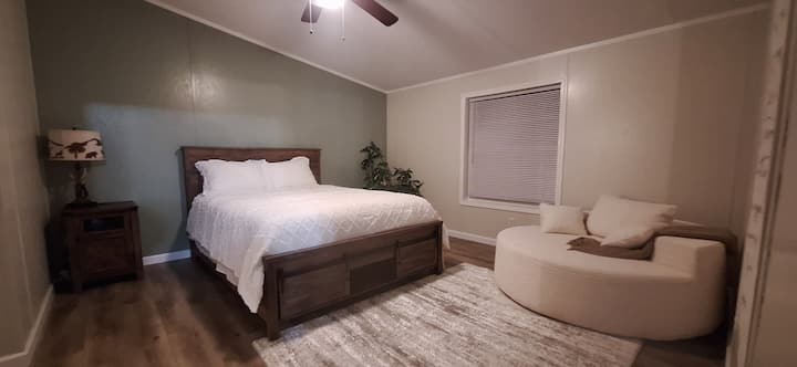 საძინებელი 1