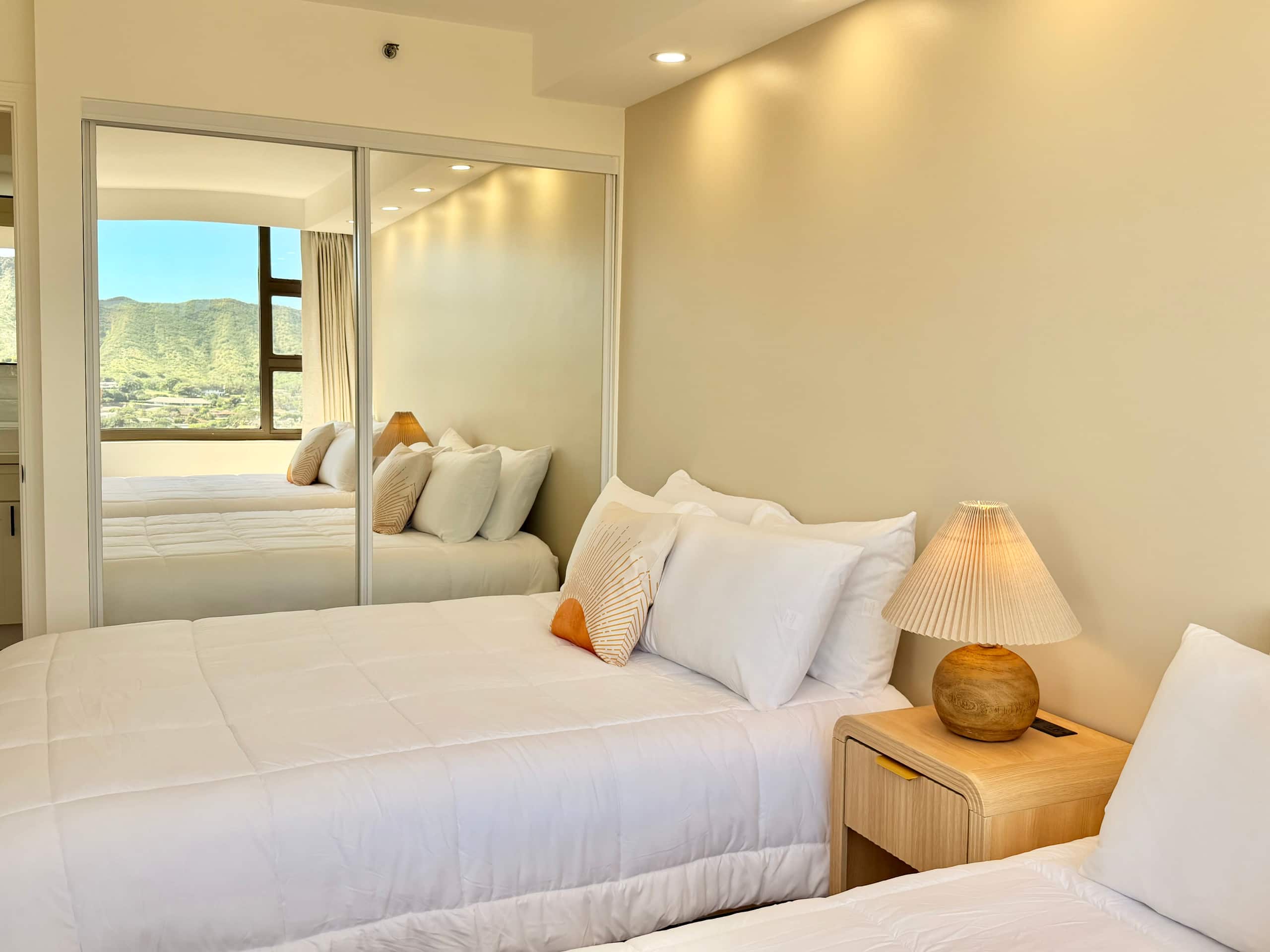 Waikiki Banyan DH & Ocean View #8 | Free Parking - Image 24