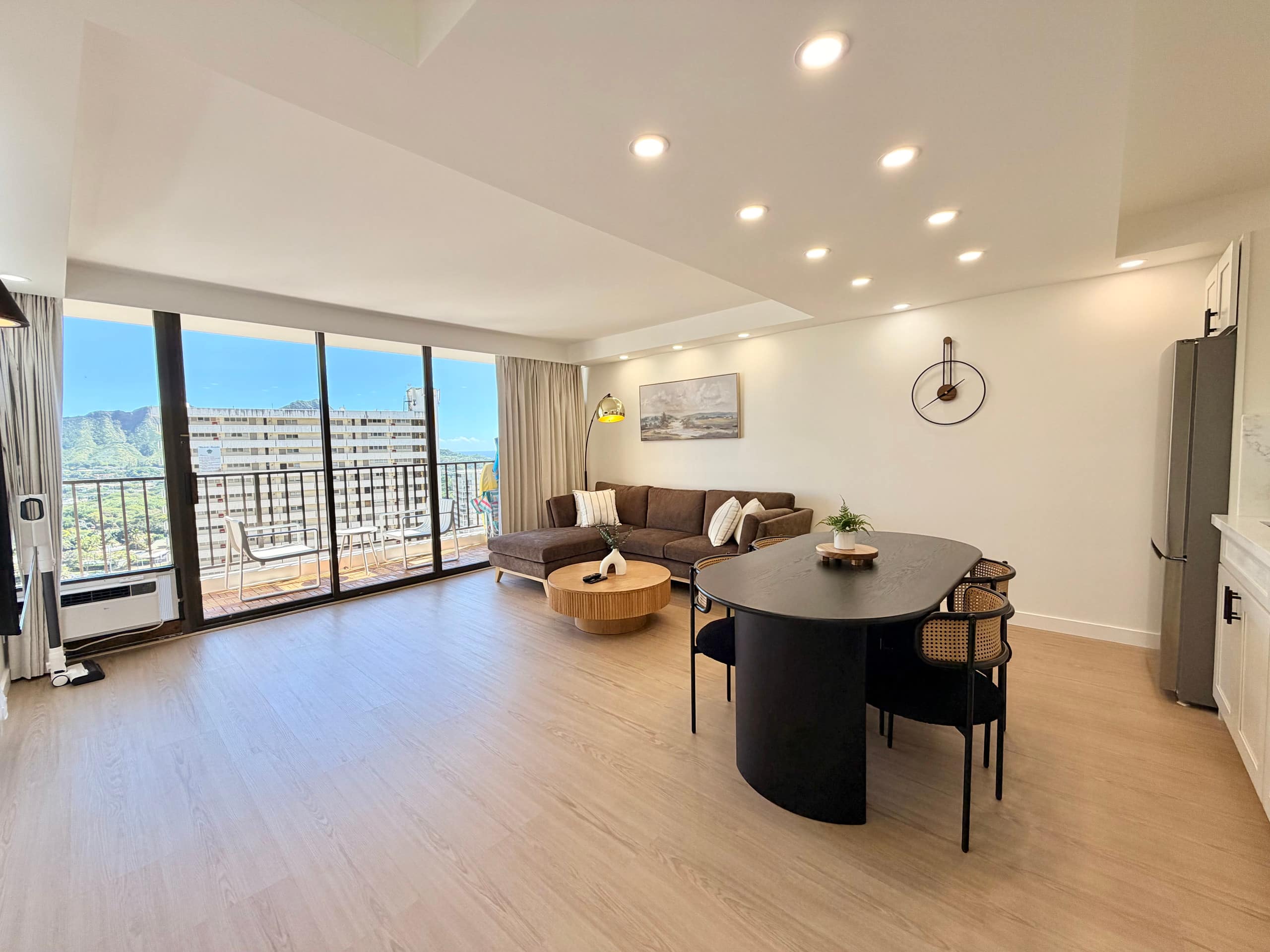 Waikiki Banyan DH & Ocean View #8 | Free Parking - Image 8