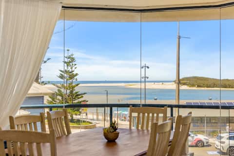 La dolce vita absolute beach front