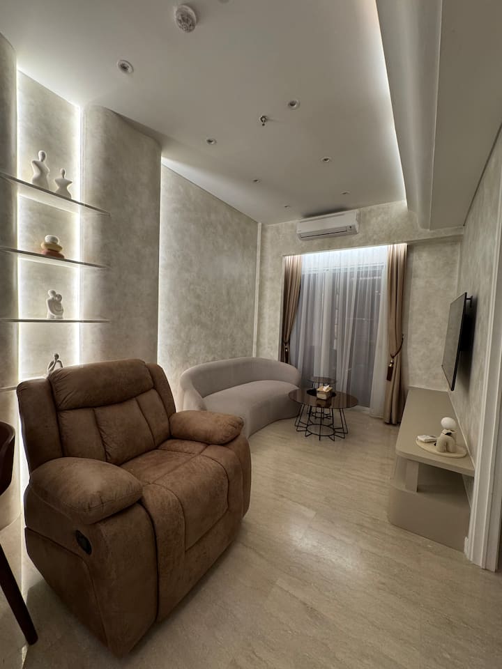 New | Podomoro 2br Lexington Tower | Elliot House - Medan