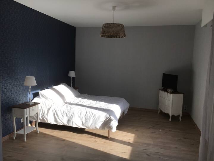 Chez Florence Et Jérome, Chambre D'hôtes à Cholet - Cholet
