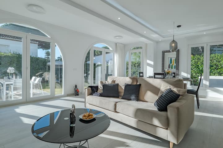 Sunny House Marbella, Private Jacuzzi Near Beach - Costa del Sol