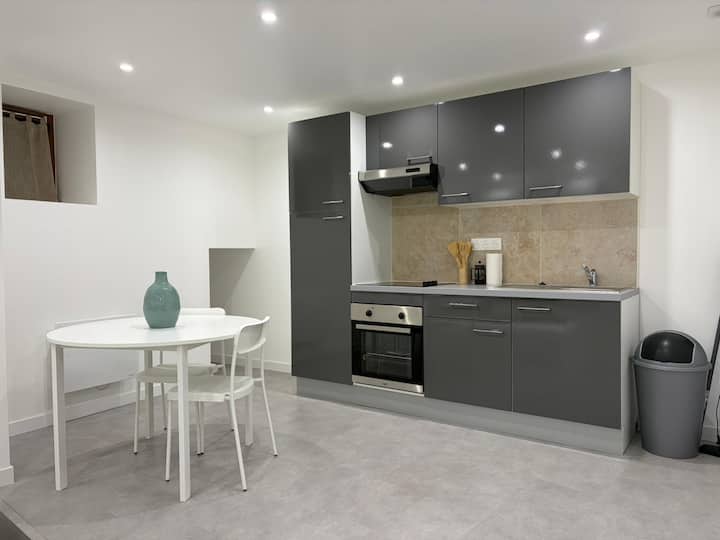 Grand Studio Confort - Centre Ville De Manosque - Manosque