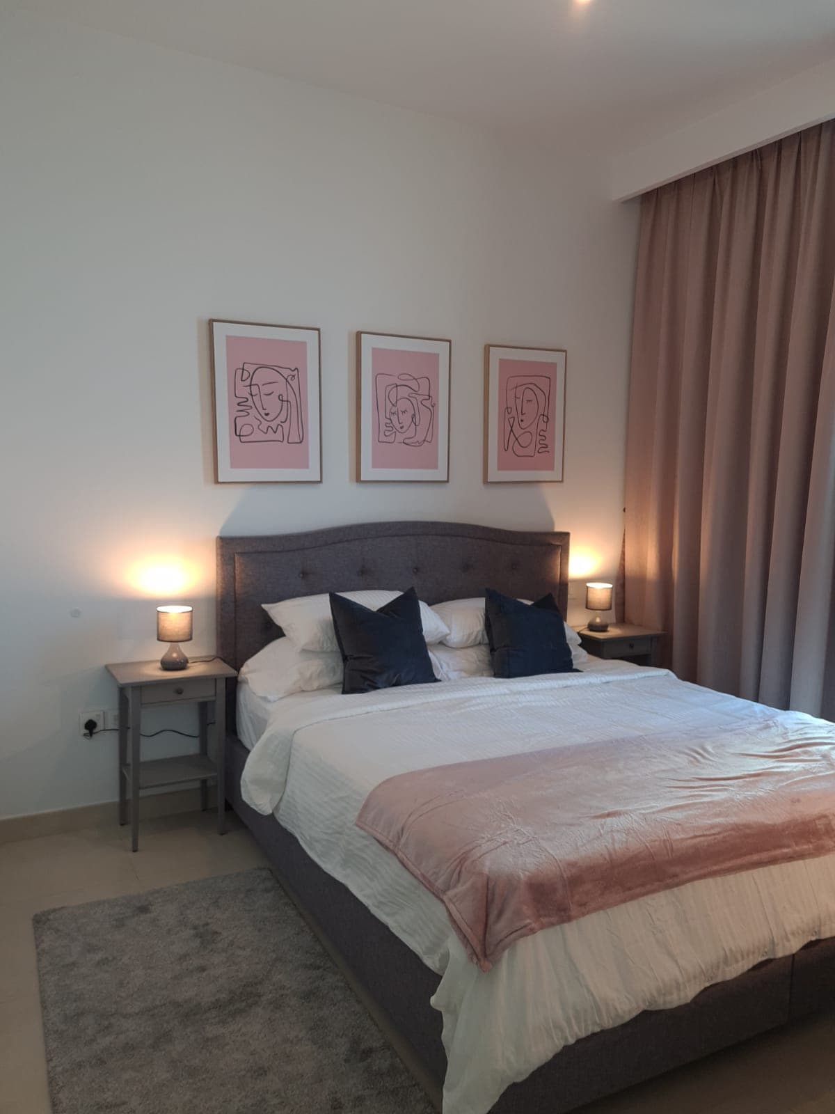 2-Bedroom Apartment · Downtown View · III 2