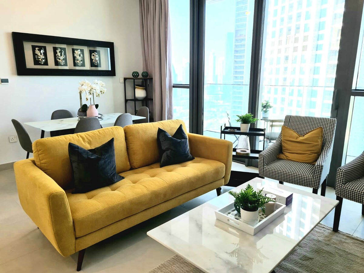 2-Bedroom Apartment · Downtown View · III 5