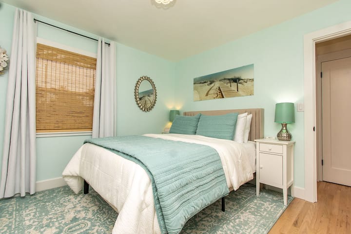 Aqua Sea Room