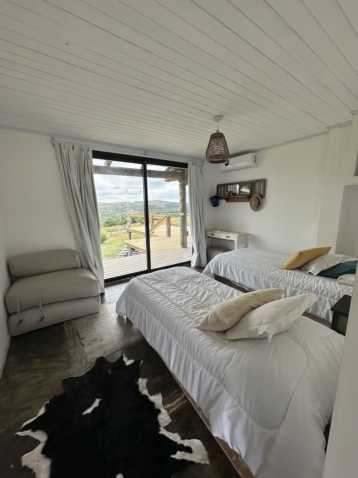 Apartmán s 2 samostatnými lôžkami + 1 rozkladacou pohovkou 
+ klimatizácia