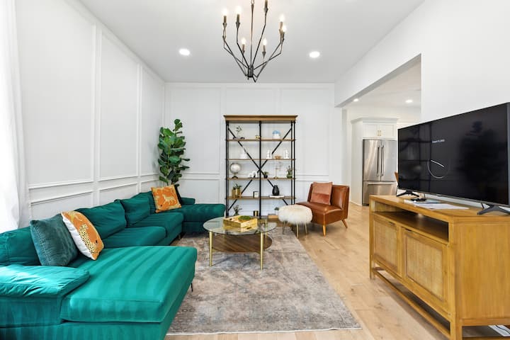 Newly Renovated 4br 2ba Walk To King Street - Charleston, SC
