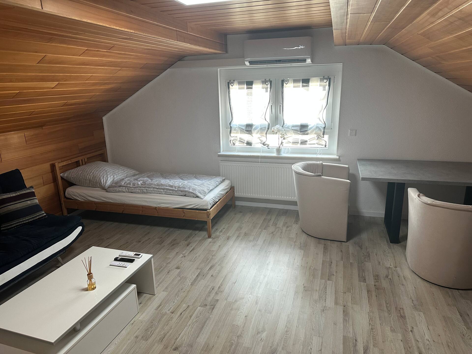 Penthouse near HD/SAP | Air conditioning & 3 beds + sofa