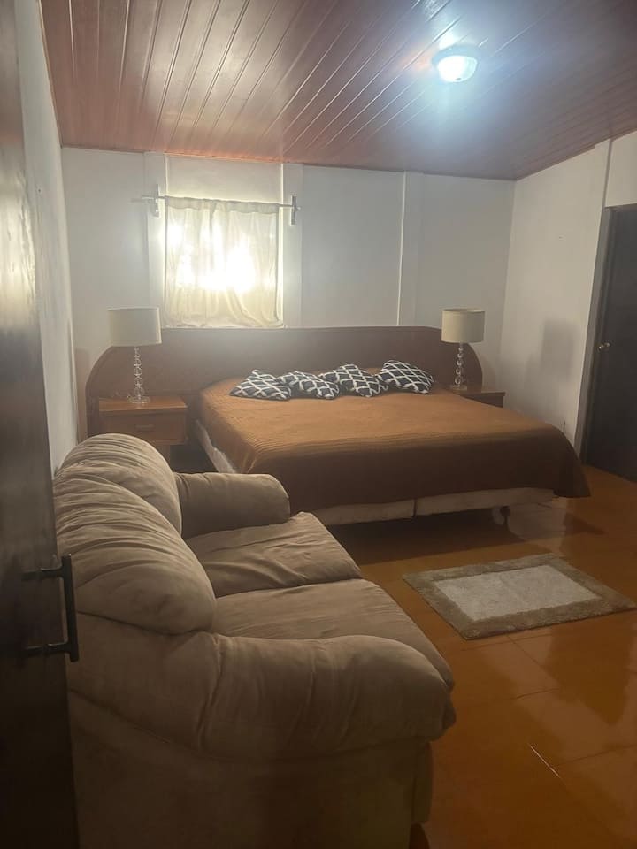 საძინებელი 1