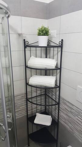 Sisters Residence gallery image 5