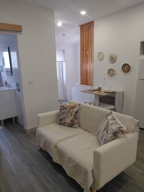 Successful Airbnb property: 2-bedroom apartment - Nazaré | 50 meters from the beach in Leiria