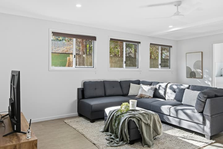 Peaceful 3br Home | Near South Bank & Parks & Cbd - Oxley