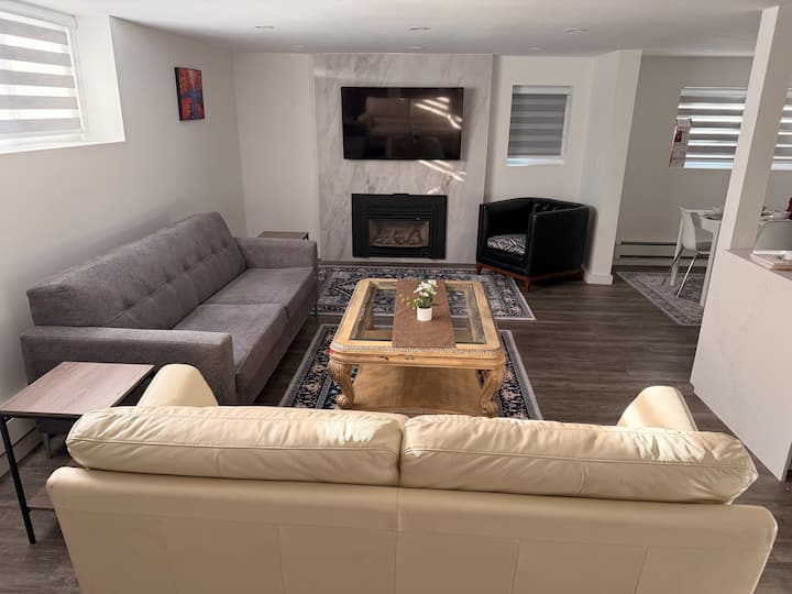 Spacious Home Near Grouse Mountaincapilano Bridge - North Vancouver