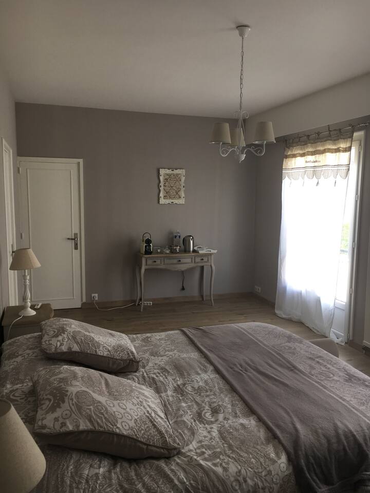 Chez Florence Et Jérôme, Chambre D'hôtes à Cholet - Cholet