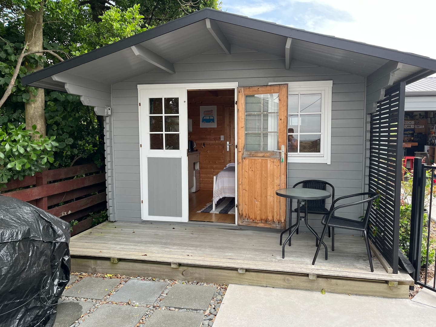 Cute Little Cabin, Water Views, Close To The Beach 2