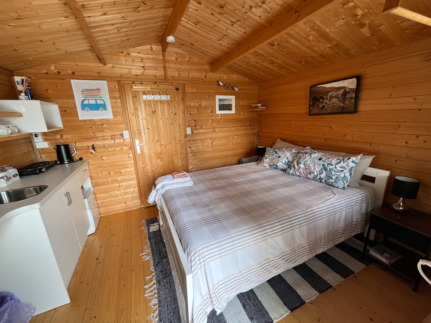Cute Little Cabin, Water Views, Close To The Beach 4