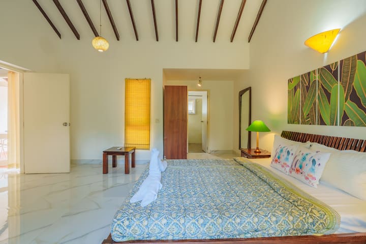 Bedroom 2 image 3