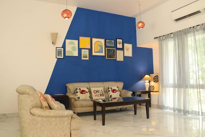 Living room image 2