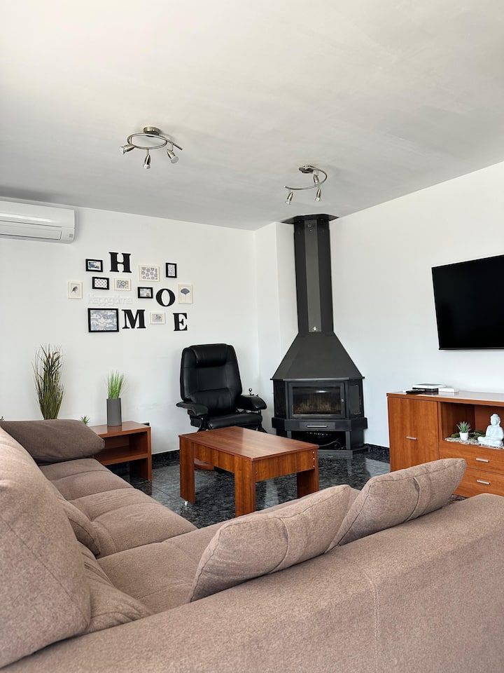 Seahomes Vacations - Charming House Private Pool - Pineda de Mar