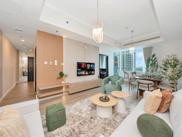 Ultra Stylish Luxury w/ PS5 Gaming Room & Sea View — foto 3