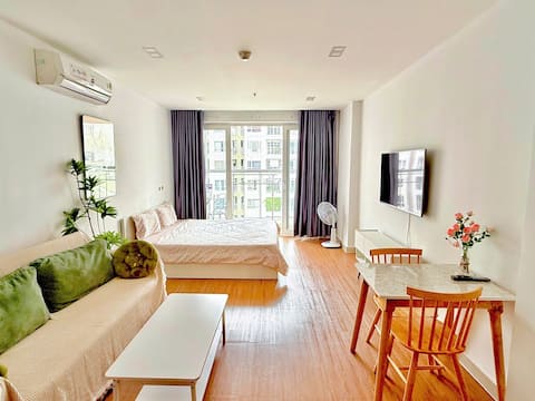 Tan Son Nhat airport apartment
