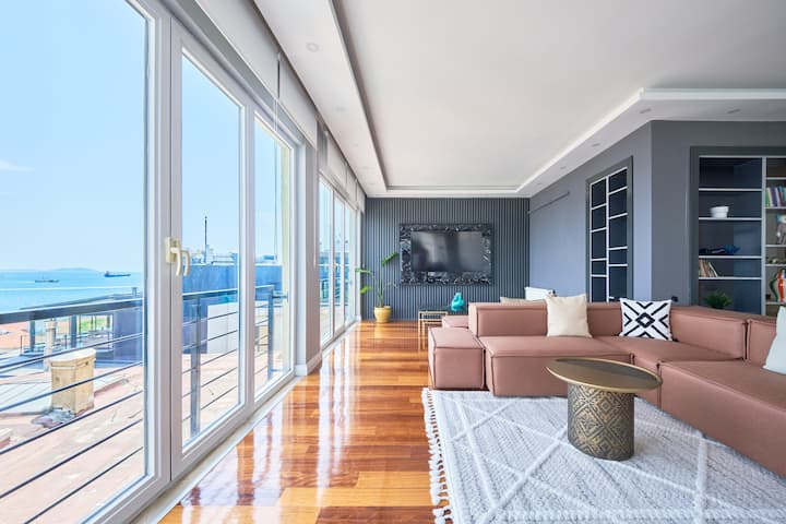 Pent House Bosphorus View With Terrace - Istanbul