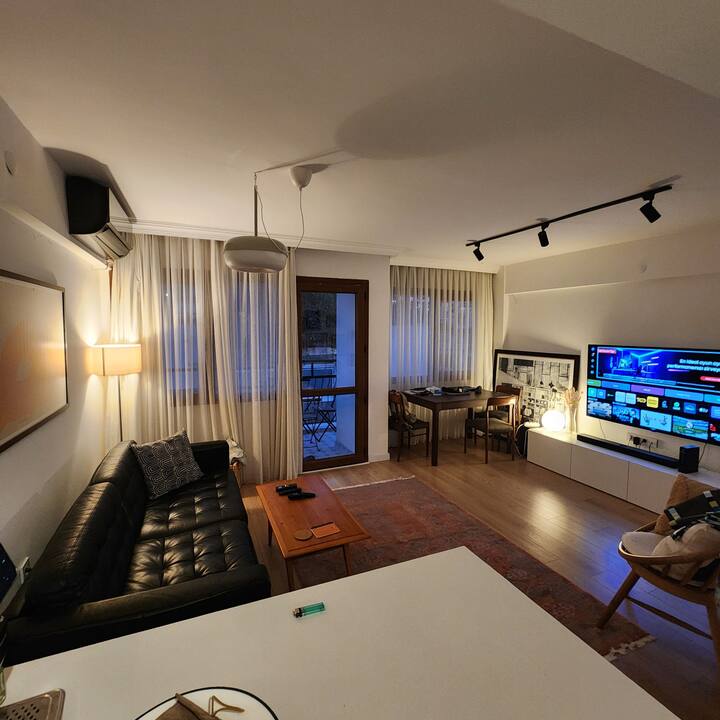 Shared Room In A Cozy Apartment In Alsancak - Konak