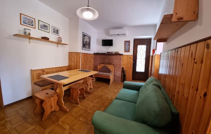 Casa Armida Cosy Flat In Historical Village Centre - Varenna