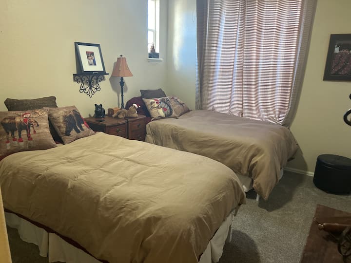 King Suite Or 2 Twins - Palisade, CO