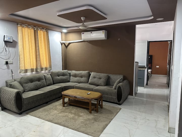 Spacious 4bhk Flat In Central Jaipur | 10 Guests - Jaipur
