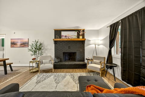 Redwoods Stopover | Near Hiking | Pet Friendly