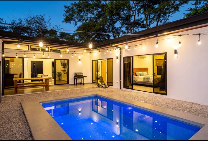 Luxury Villa Pool Near Tamarindo Sleeps 8
