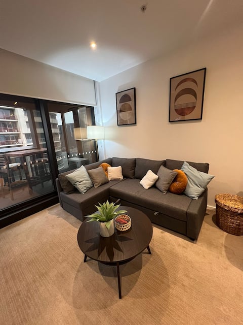 Successful Airbnb property: Spacious Two Bed Apartment Southbank, Melbourne in Southbank