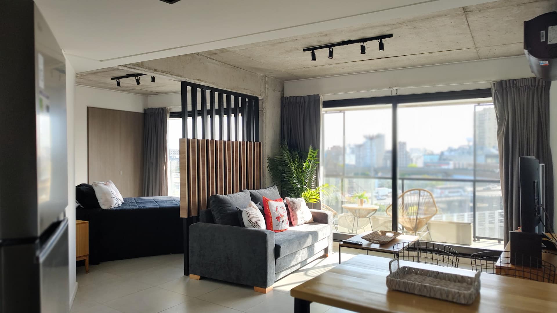KD_San Telmo apartment. Warm and bright Loft