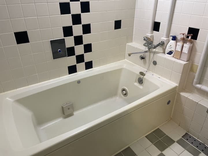 床暖なので足元が暖かいです。