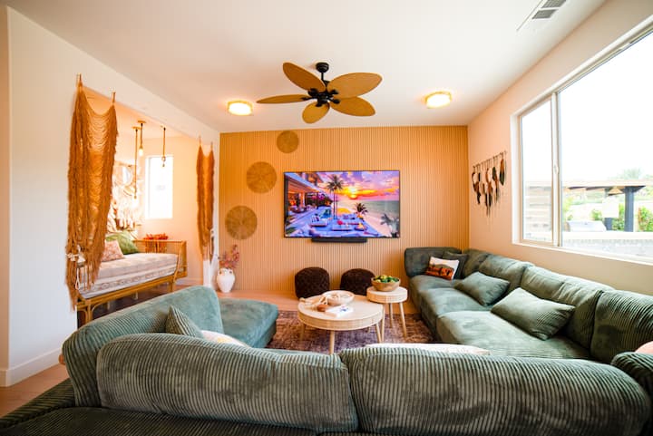 Boho W/arcade, Bar, Heatedpool, Slide, Basketball - Coachella, CA