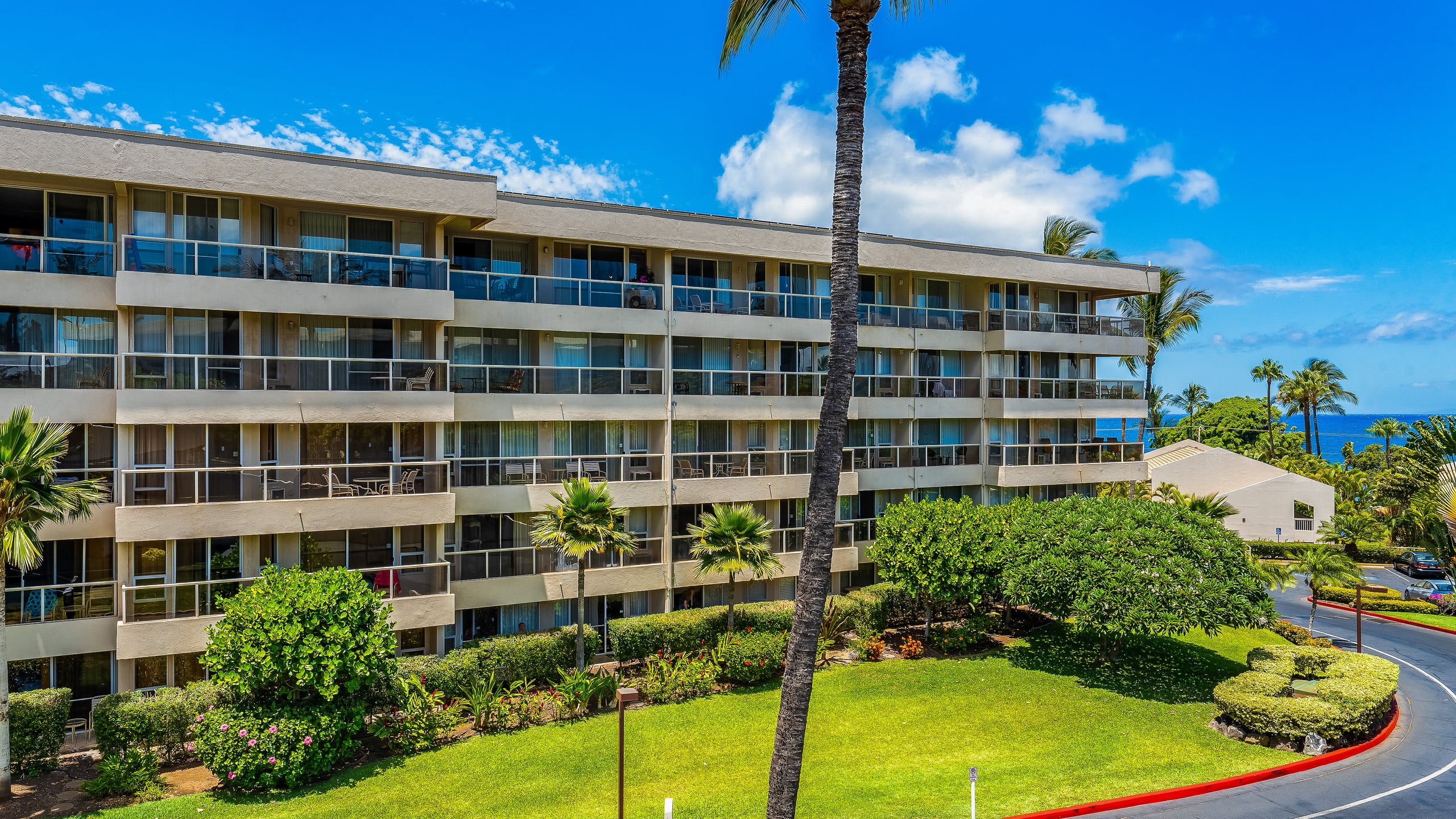 Maui Banyan, Prime Location, Across Kamaole Beach! - Image 8