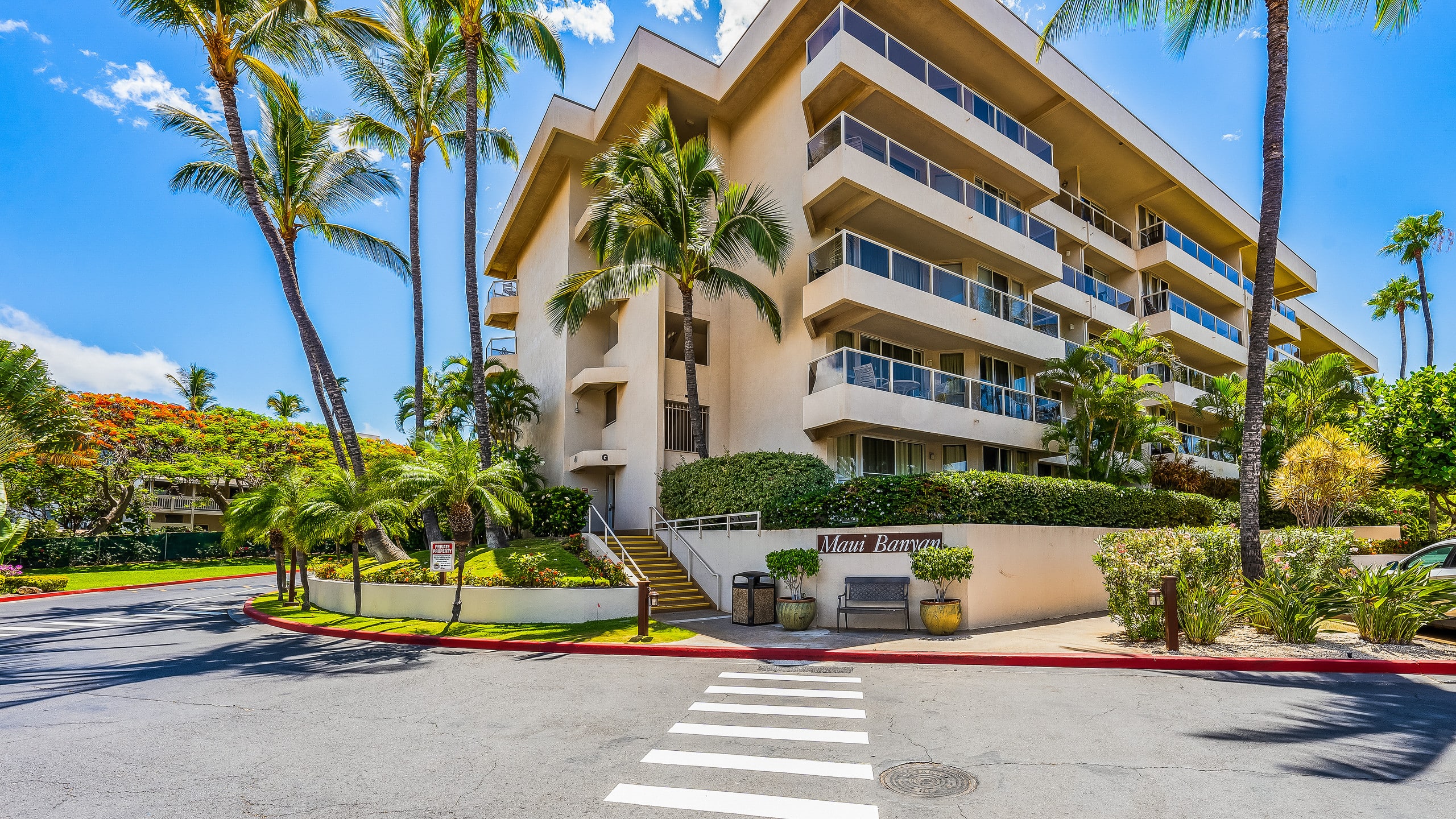 Maui Banyan, Prime Location, Across Kamaole Beach! - Image 10