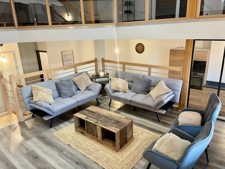 Loft & Maison 
Jardin•sauna
Vosges Du Nord
Pour 16 - La Petite-Pierre