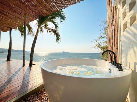 MagicHour Beach Bungalow - Jacuzzi Sunsets