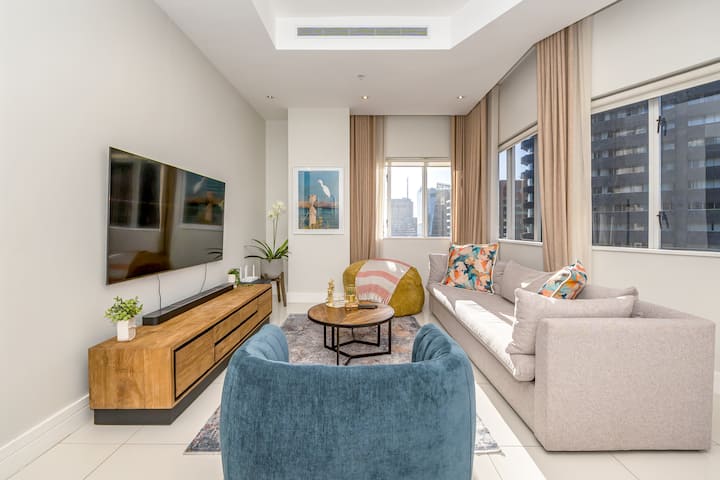 Luxury 2 Bedroom Table Mountain Views - Camps Bay