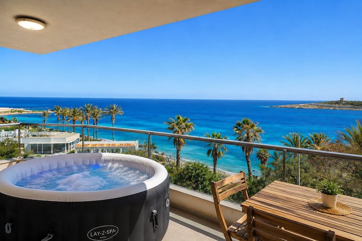 Blue Horizon Jacuzzi | Sea View Hideaway - Flat 3 - Malta