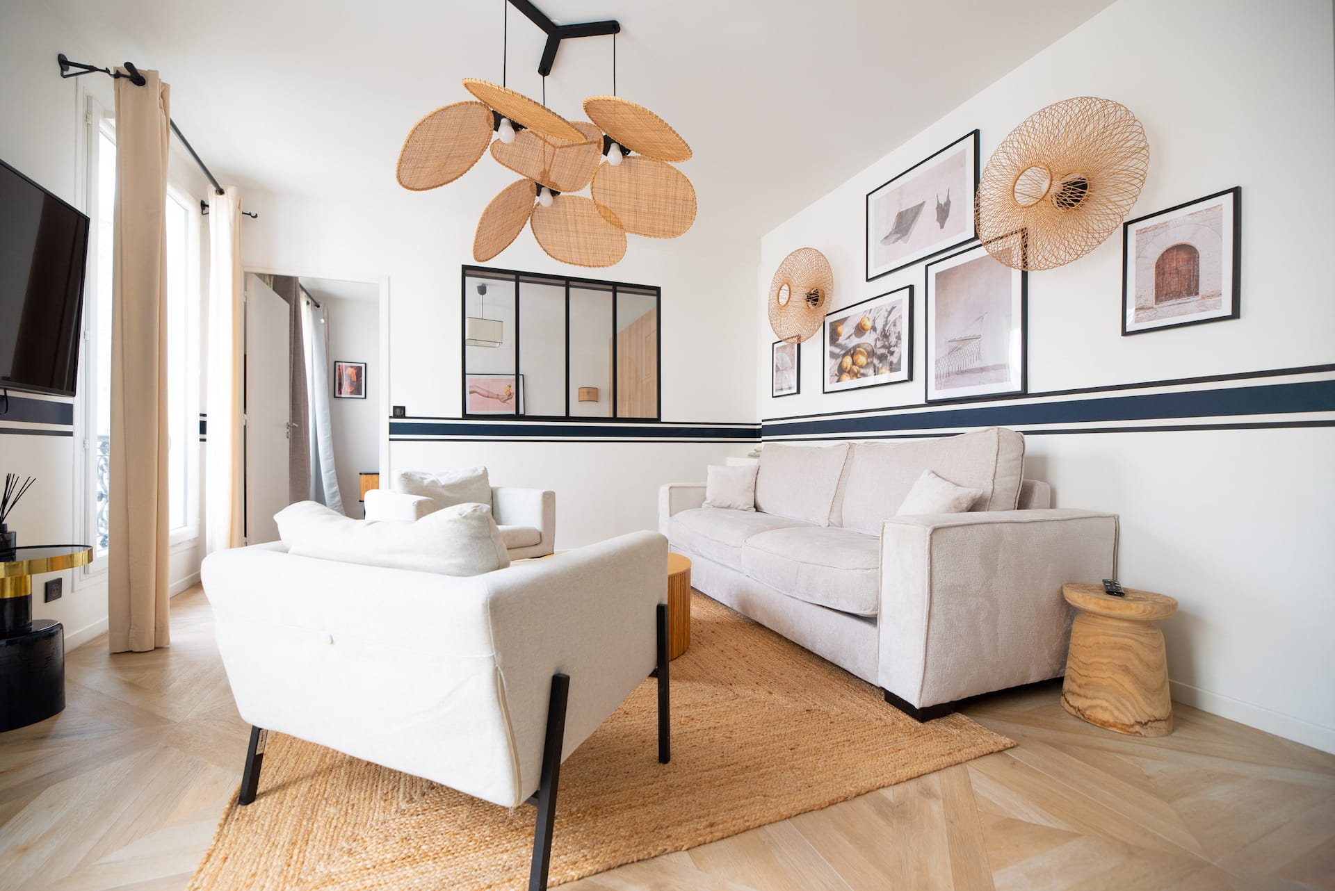 Modern Apartment in Neuilly, Close to Paris