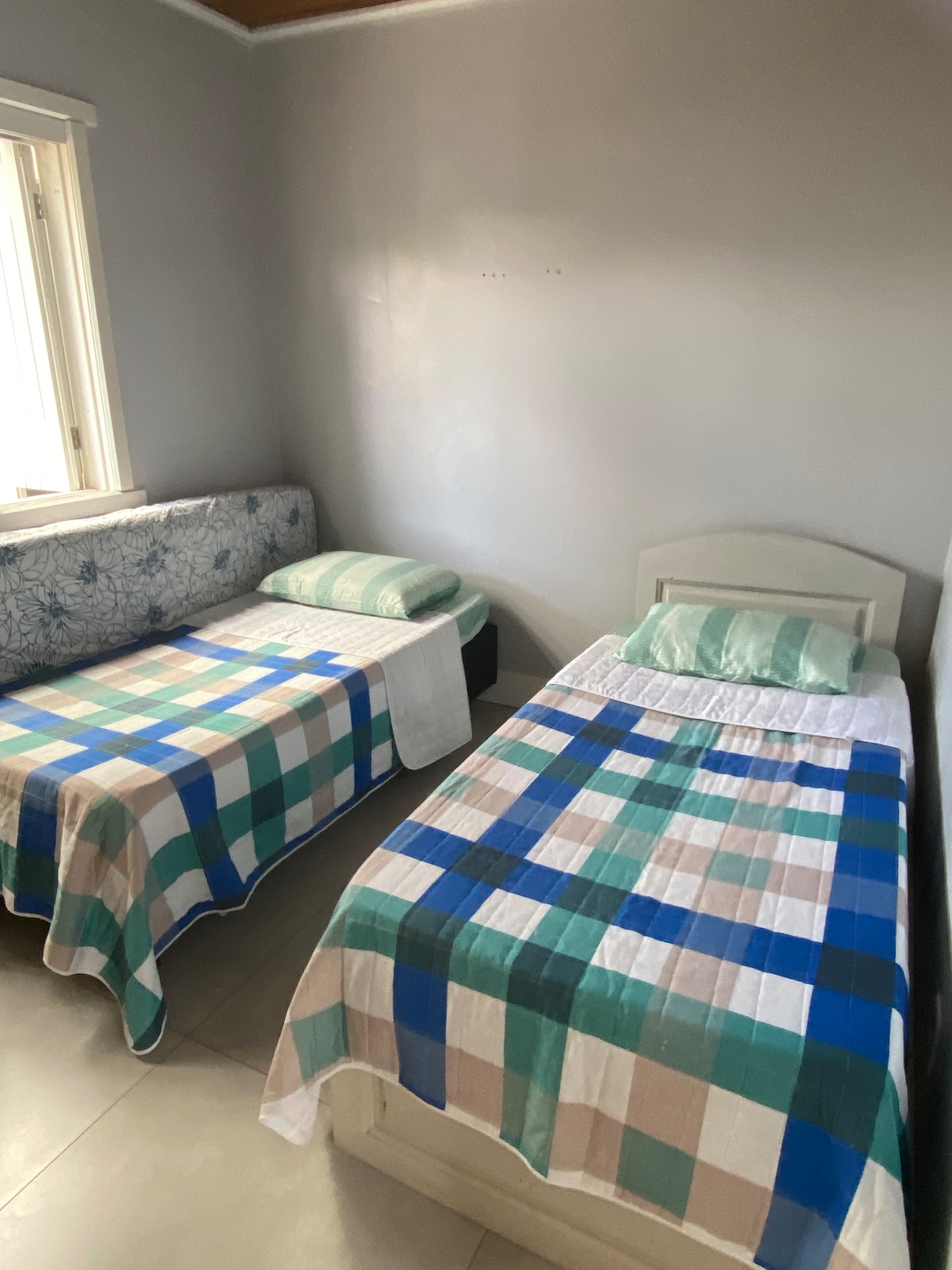 غرفة النوم 2